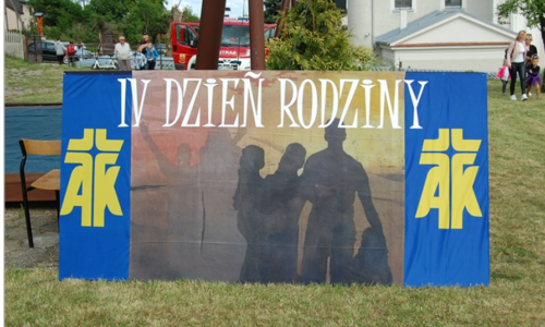 Parafialny Odział AK promuje rodzinę w Działoszynie.